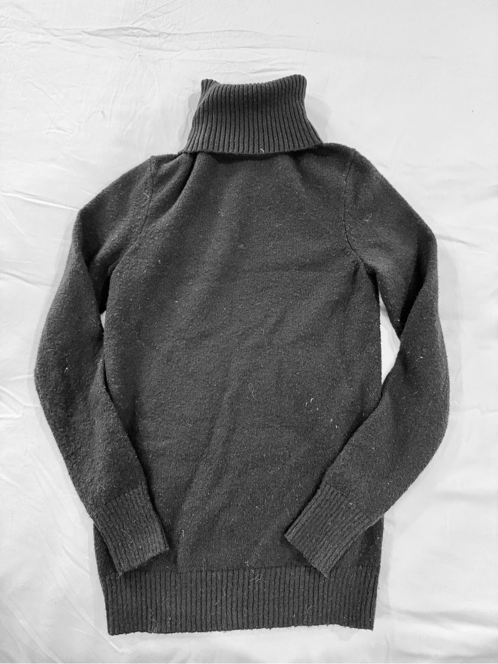 GAP Black Ribbed Turtleneck Sweater